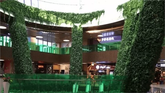 北京住总万科广场：绿色植物“无孔不入”