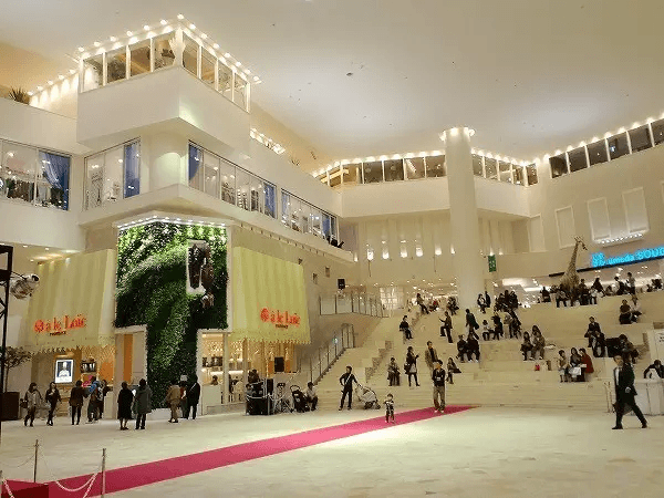 阪急梅田本店，山西商场设计，山西商场设计公司，山西购物中心设计